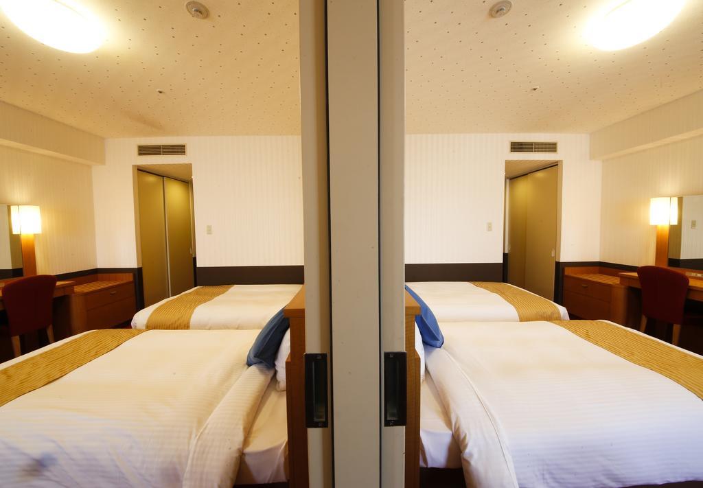Hotel Keihan Universal City Осака Екстер'єр фото